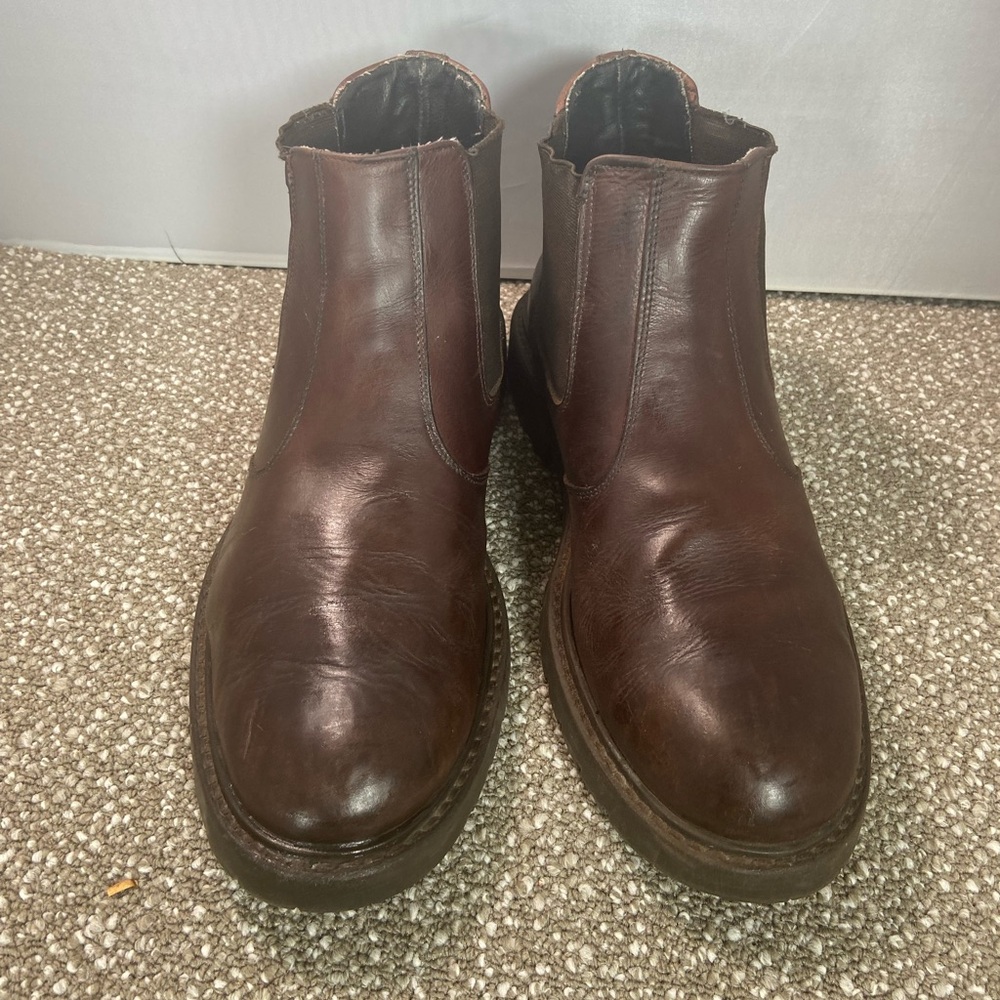 Men's Covington Brown Leather Ankle Boots Made in Italy  9 1/2 D. Pre-Owned.